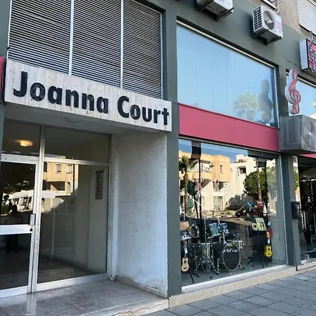Joanna Court بيت شباب *
